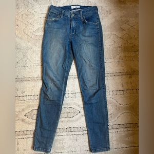 James Jeans size 26 twiggy ankle